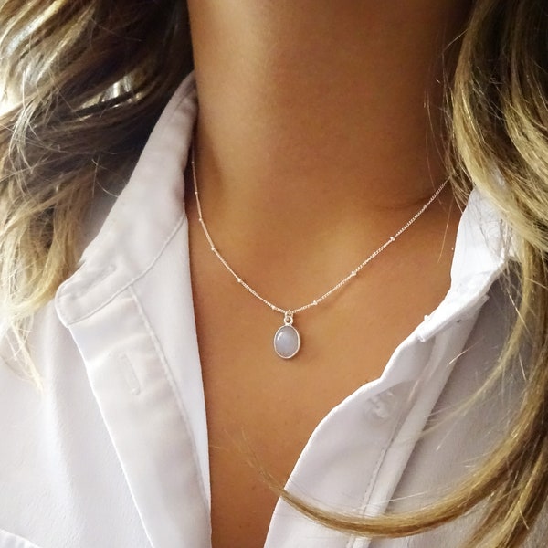 Rainbow Moonstone Pendant, Silver Moonstone Necklace, Silver Satellite Chain, Satellite Jewelry, Dainty Silver Necklace, Dew Drop