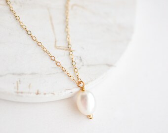 Single Pearl Necklace White, White Pearl Pendant, Freshwater Pearl Jewelry, Pearl Necklace White, Sliding Pearl, Solitaire Pearl Simple