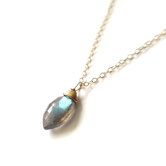 Dainty Labradorite Pendant Necklace