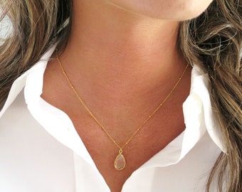 Clear Quartz Necklace, Quartz Crystal Necklace, Dainty Crystal Pendant, Gold Satellite Chain Necklace, Dainty Gold Necklace, Simple Necklace