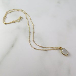 Regnbågsmånstenshalsband, månstenshänge, satellitkedja, satellitsmycken, 14k guldfyllt halsband, elegant guldhalsband, daggdroppe bild 7
