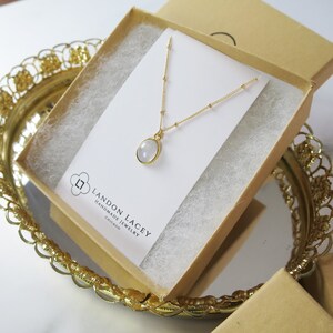 Regnbågsmånstenshalsband, månstenshänge, satellitkedja, satellitsmycken, 14k guldfyllt halsband, elegant guldhalsband, daggdroppe bild 4