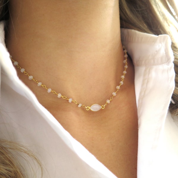 Rainbow Moonstone Choker Necklace, Moonstone Necklace, Dainty Moonstone, Gold Moonstone, Gold Necklace, June Necklace, June Birthstone