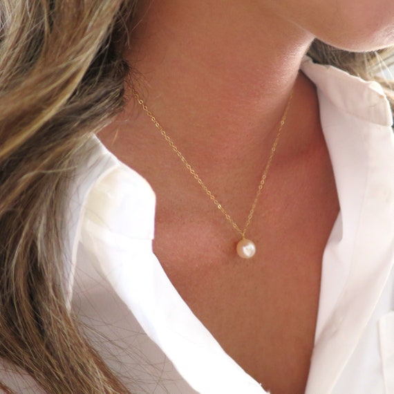 Gold Large Single Pearl Necklace | Lily & Roo | Wolf & Badger