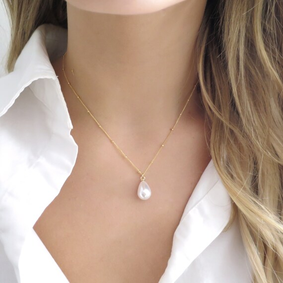 ネックレス・ペンダント Pearl Drop Chain Scarf Necklace #9728 Shell & Pearl V Drop Necklace | Handmade Jewelry | Cara O