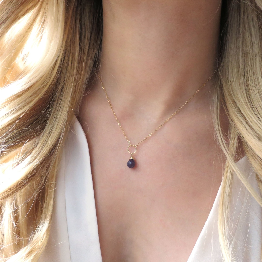 Dainty Sapphire Necklace Small Sapphire Pendant Simple Sapphire Jewelry Sapphire Teardrop Necklace Dainty Gold Sapphire Jewelry Etsy Sweden