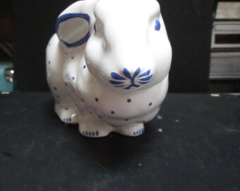 Tiffany & Co. Este Ceramiche Polka Dot Rabbit Bank in Blue/White