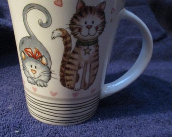 Uroczy kubek Vintage Cat - serca dla kotka