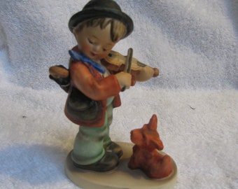 Vintage Goebel "Puppy love".  Perfect condition.