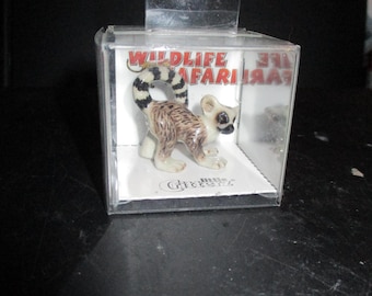 Lemur - Ring-tailed Lemur "Maddie" - miniature porcelain figurine