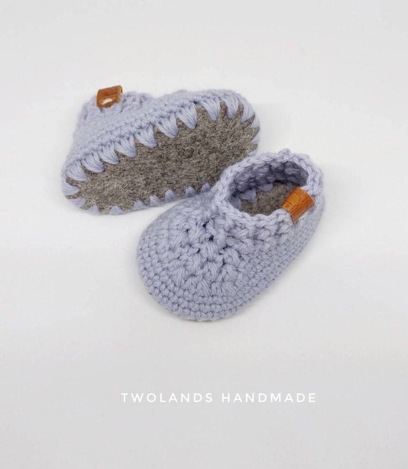 handmade baby woolen shoes