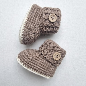 100%woolen baby shoes, crochet baby booties, baby shower gift, wool baby slippers, wool baby booties, wolle babyschuhe, gender reveal