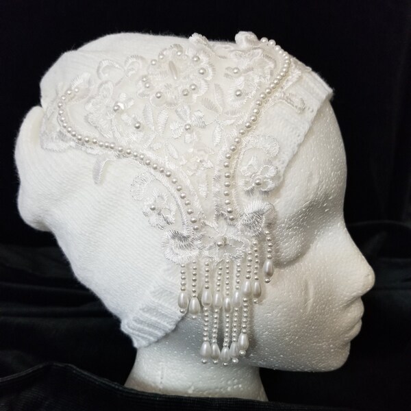 1920s White Sequin White Beads and Pearls Hat, Gatsby Flapper 1920s Hat, Hand Knit White Hat, Flapper Hat, 20s Hat, Cloche Hat