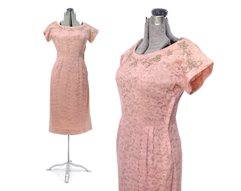 Size Small Pink Vintage 1940s Dress Womens 40s dress lace pencil beaded