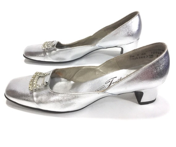 Sz 8.5M 1960/'s Silver Mod Mesh Open-toe Slip-on Pumps