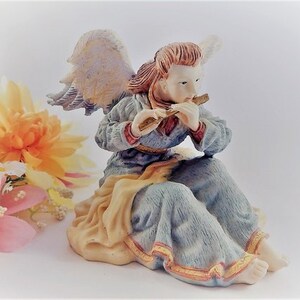 Angel Figurine Flute Musician Angel Vintage 1993 White and Blue International Resourcing Services Collectible BA07