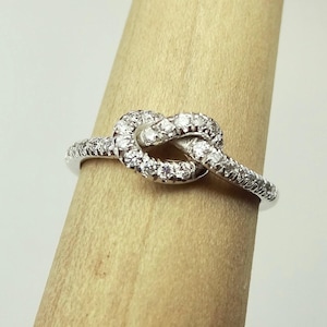 Diamond Love Knot Pave Ring 18k White Gold Friendship Promise Wedding Band