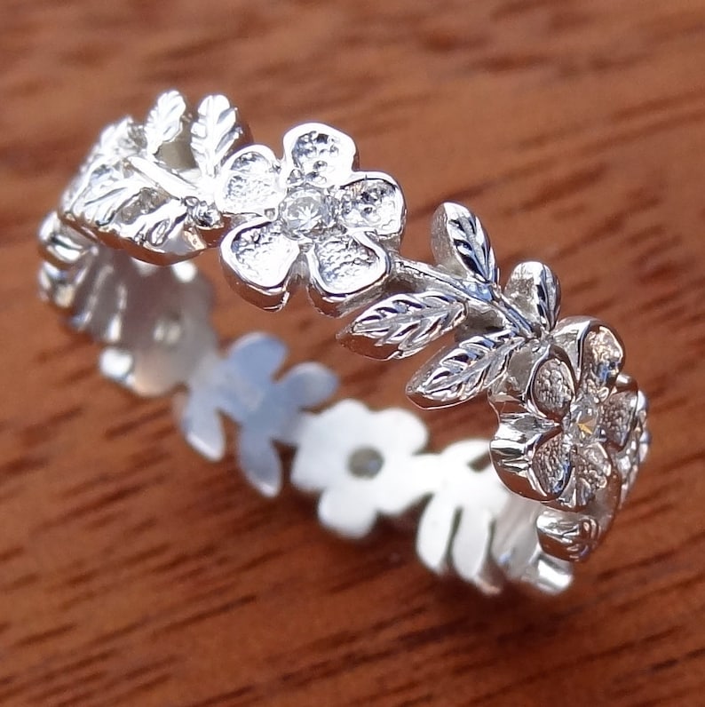 Flower Diamonds Eternity Wedding Band Ring 14k Solid White Etsy