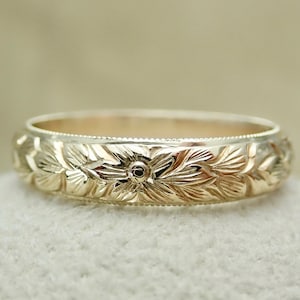Carved Floral Pattern Wedding Band 14k Yellow Gold Antique Style Half Round Flower & Leafs Wedding Ring 4 mm wide  Size 7