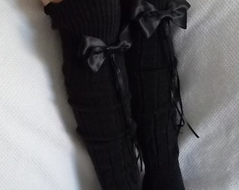 Jambières en tricot : chaussettes pour bottes gris clair avec nœuds