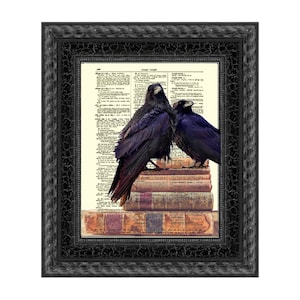 Cuervos y libros impresos en una página de diccionario antigua de más de 125 años, impresión macabra victoriana, decoración gótica para el hogar, Dark Academia, arte de Halloween