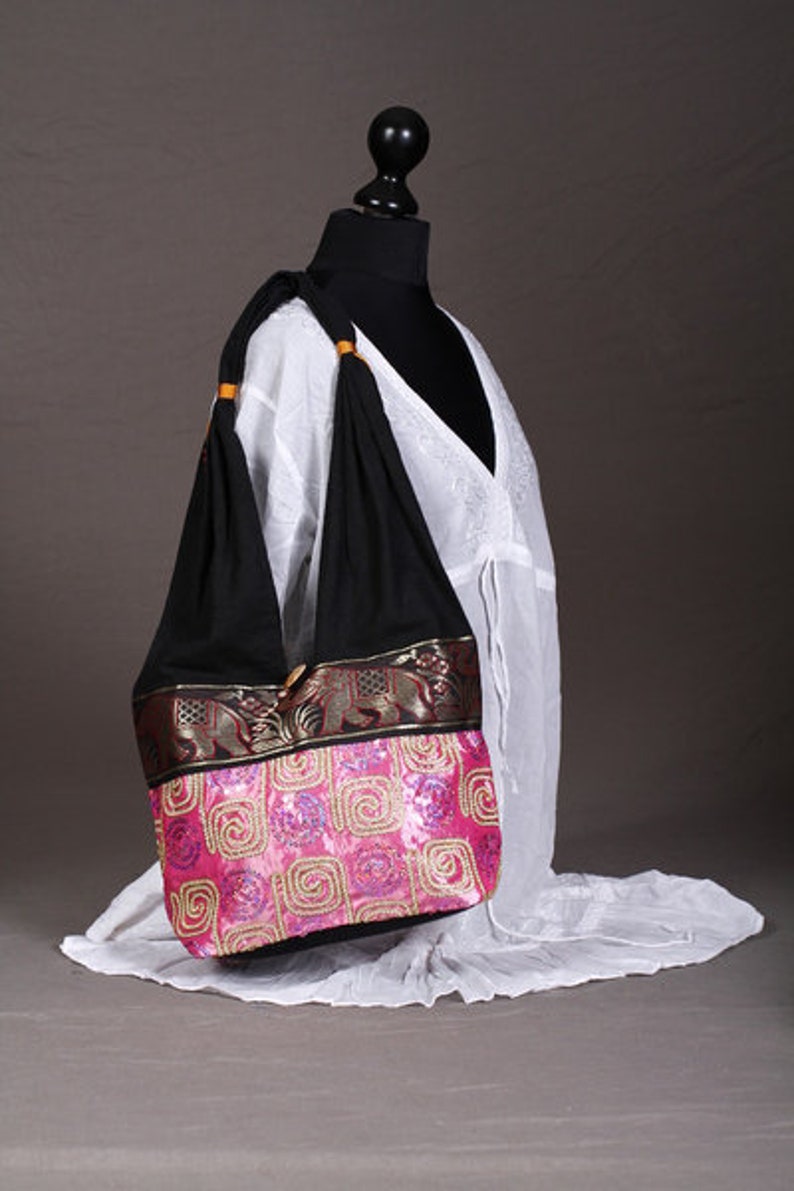Handbag Ojaswini Singlepiece image 1