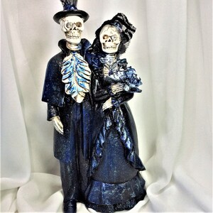Dark Blue Skeleton Wedding Couple-Love Never Dies-Gothic Wedding Cake-Home Decor-Dark Wedding-Bride-Groom Cake Topper-Blue Skeleton Couple