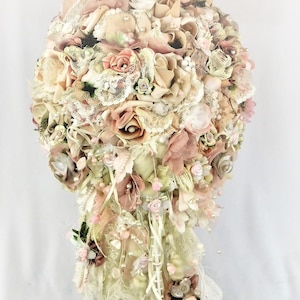 Elegant Wedding Bridal Cascade Bouquet-Blush-White-Ivory Wedding Bouquet Flowers-Bride Bouquet Flowers-Cascading Bouquet-Bridal Accessories