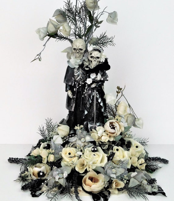 Skeleton Bride and Groom Centerpiece