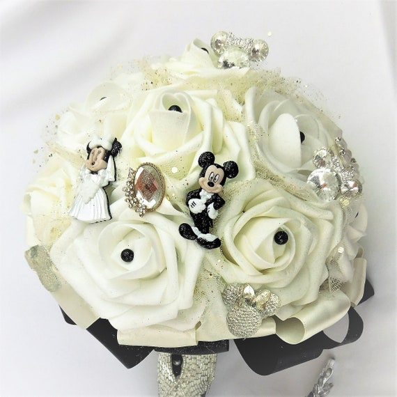 Minnie mouse flower bouquet 2025