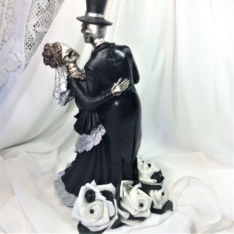 13/'/'x 9/'/' Skeleton Wedding Couple Dancing-Made to Order-Custom Painted-Hair-Clothing-Flowers-Wedding Centerpiece-Cake Topper-Home Decor