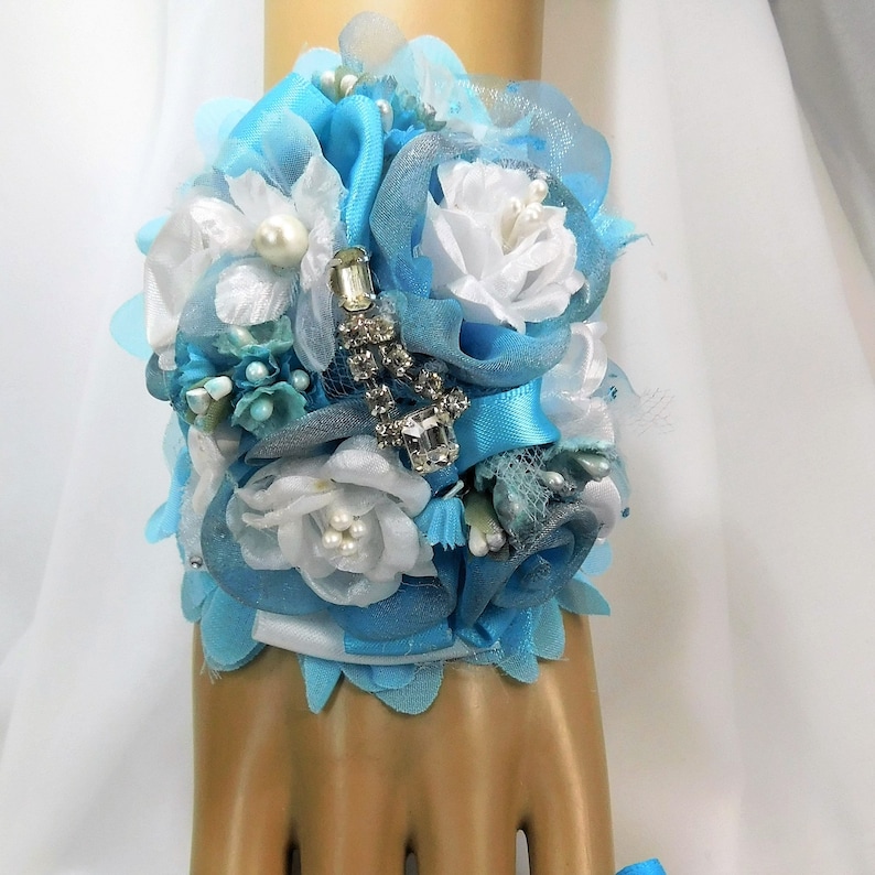 White and Blue Flowers Silk Corsage and Boutonniere Set-Prom Corsage Flowers-Prom Accessories-Brooch Corsage Bracelet-Wedding Bridal Set