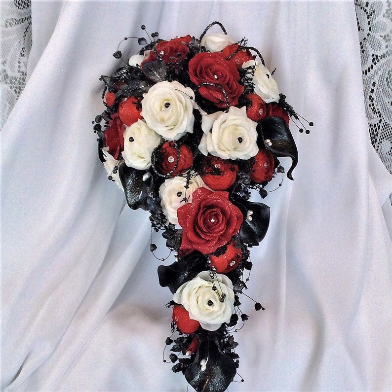Thrones Wedding Bridal Flower Bouquet Red White Black Bouquet Etsy