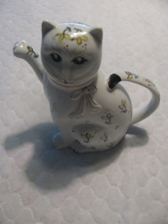 Vintage And Rare Chinese Lucky Cat Teapot Etsy Vintage And Rare Chinese Lucky Cat Teapot Etsy