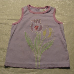 Vintage Krickets Top für zwei Jahre alt.  Blumenmuster.