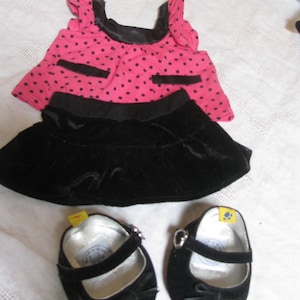 Vintage build a bear outfits!  Check all the pictures.