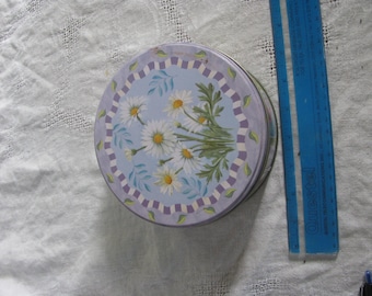 Beautiful flowers and butterflies tin!