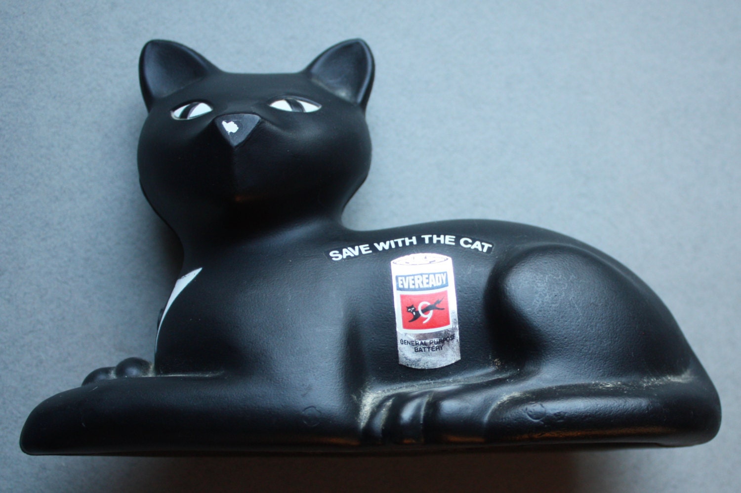Eveready Batteries Black Cat Plastic Bank