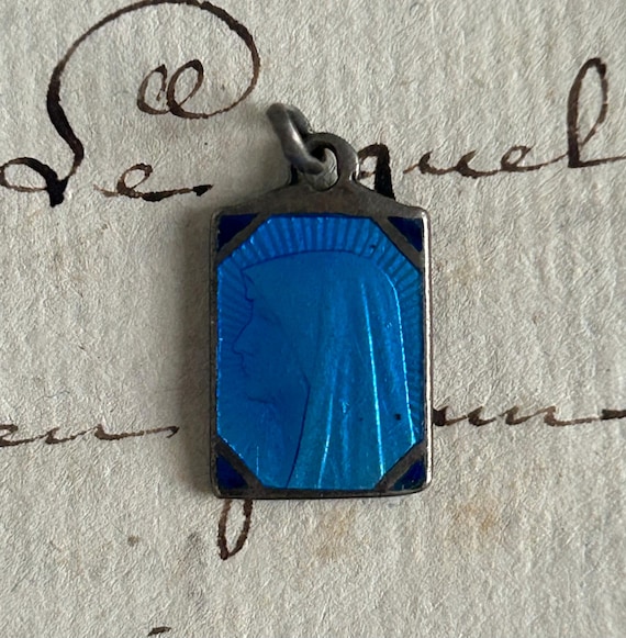 Enamel and Silver Virgin Mary, Our Lady of Lourdes, French Medal/Pendant Art Deco, 1930s