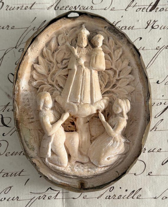 Meerschaum Carving of Virgin and Christ Child- Our Lady of the Oak
