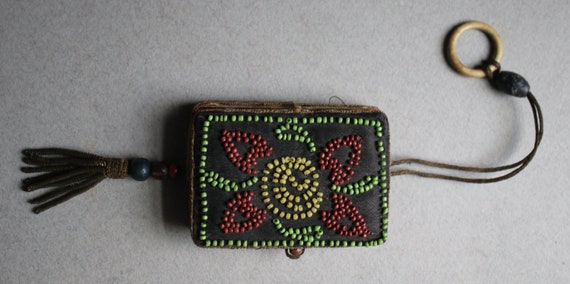 Early 20th Century Beaded Finger Purse