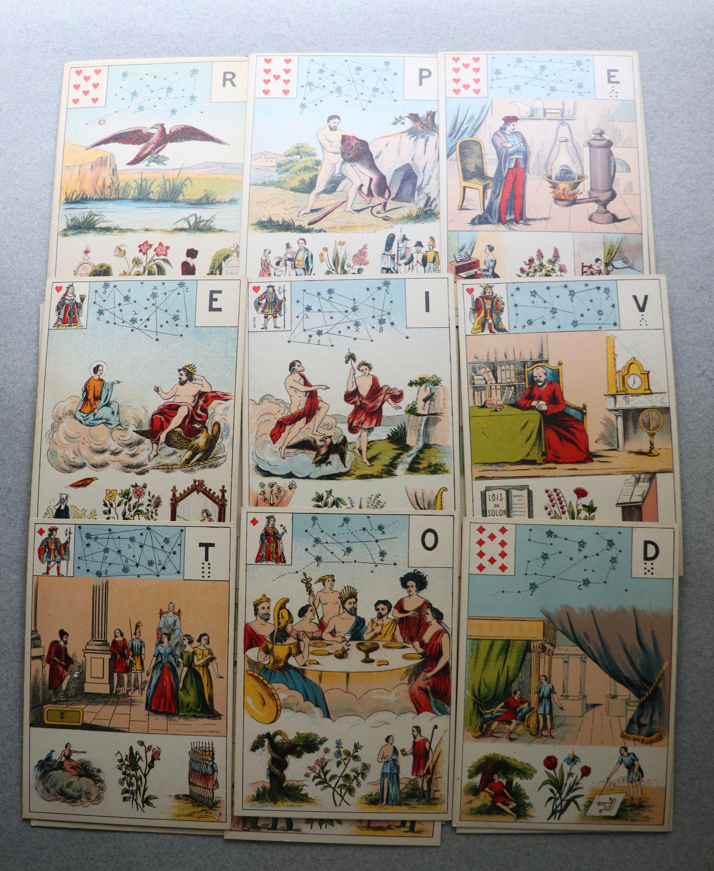 Acheter Tarot divinatoire Grand Jeu de Mlle Lenormand Grimaud - Boutique  Variantes Paris