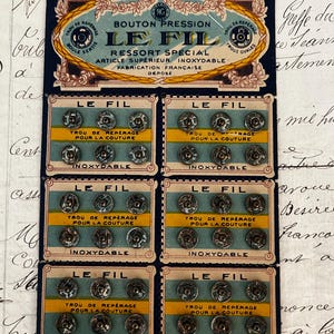 Antique, French, Le Fil (Thread) Card of Snaps