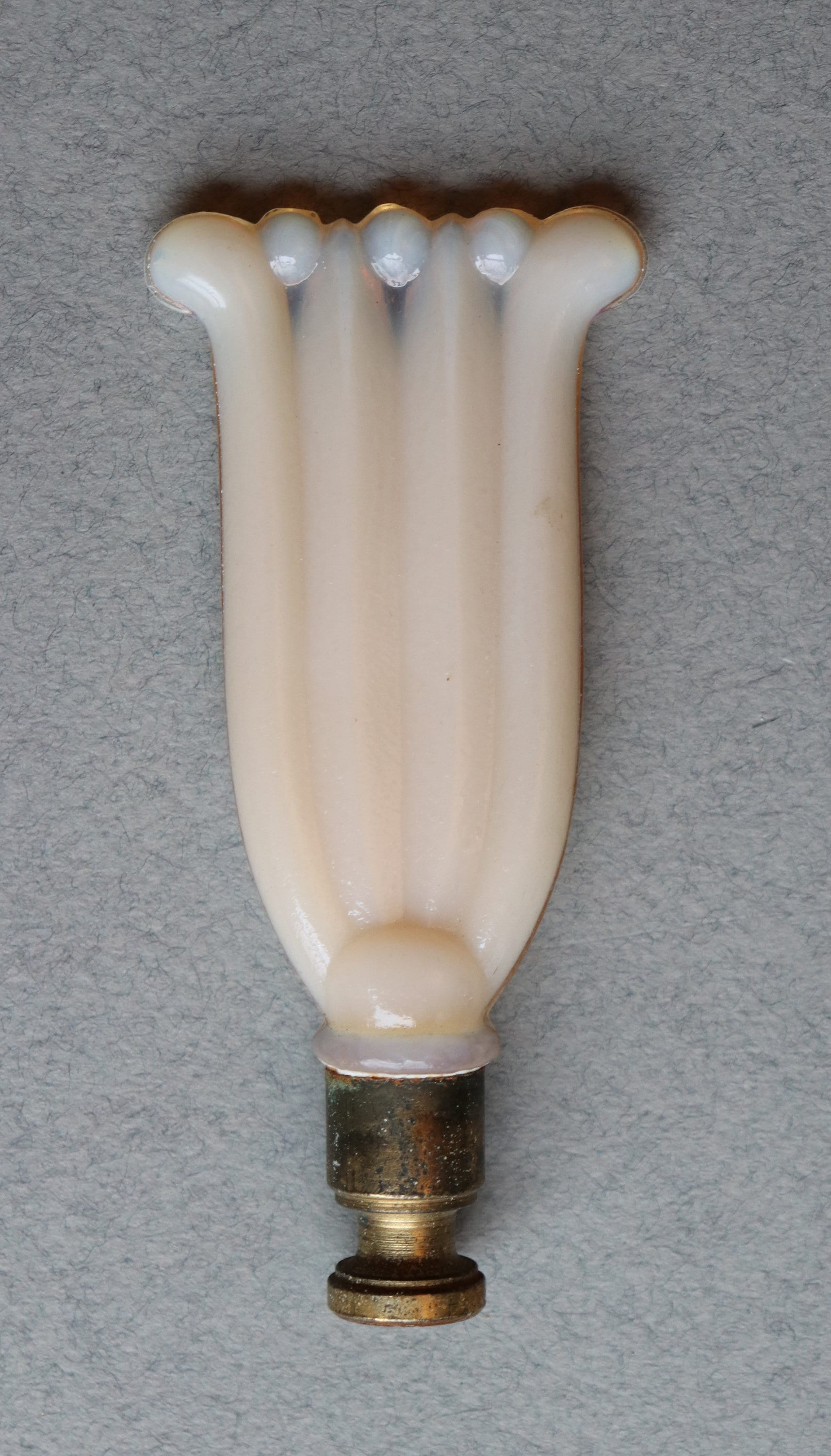 Art Deco Aladdin Alacite Finial, Precision