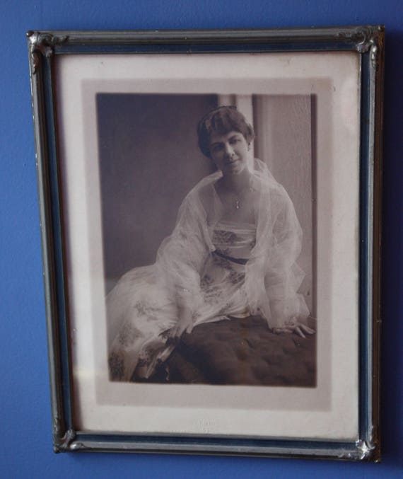 Harris and Ewing Circa 1920s Framed Photograph of Woman