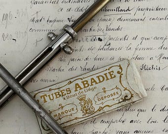 Insigne De Conscrit Français WW1 14/18 - 'Bon Pour Les Filles' - Original