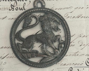 Leo Zodiac Pendant by GV Milano