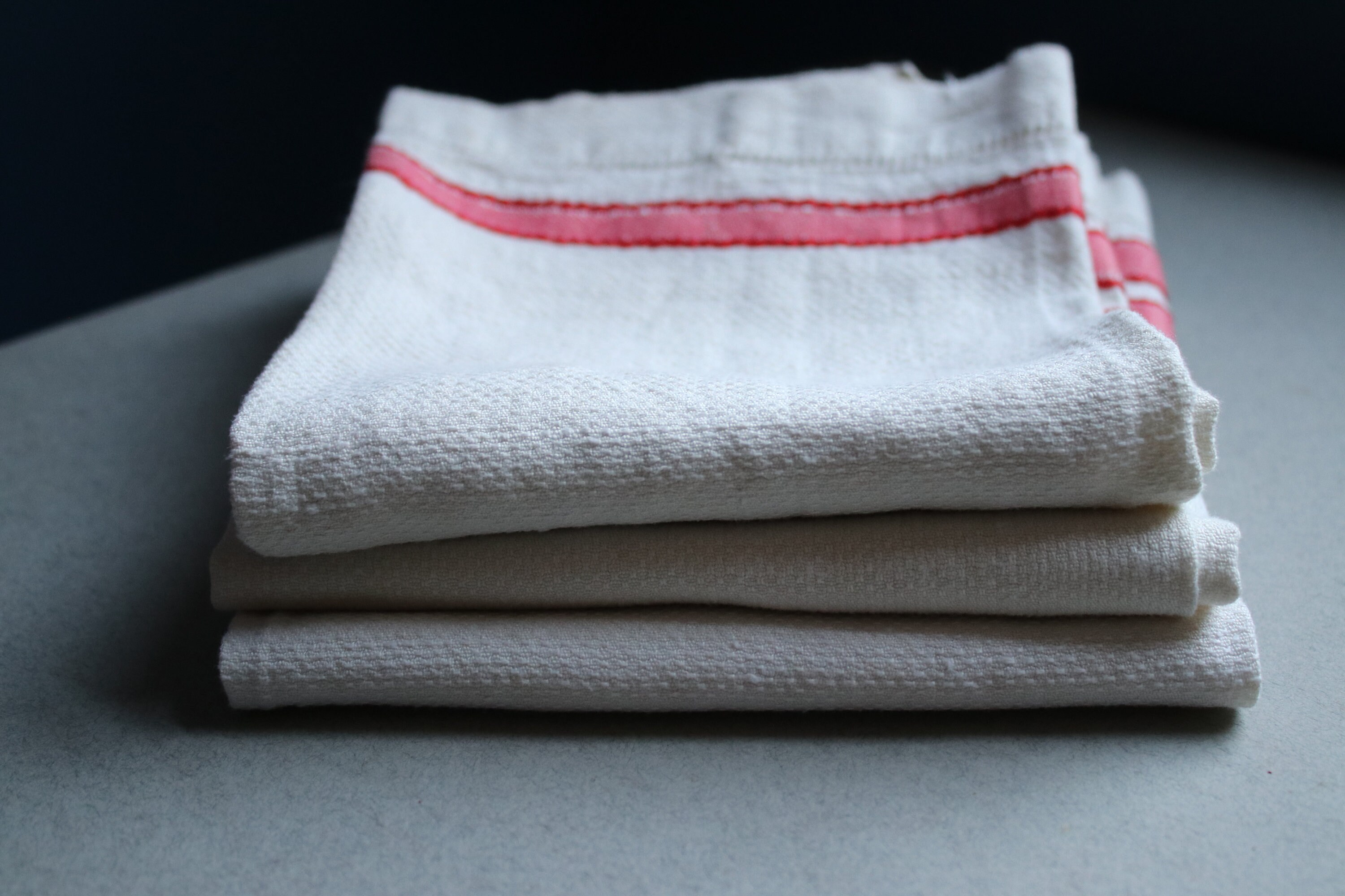 Vintage Linen Tea Towels (3)