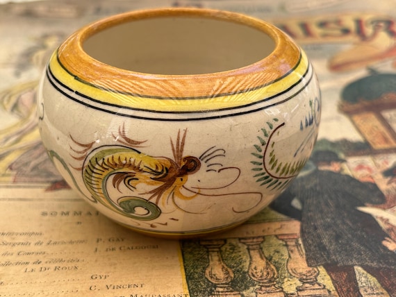 Deruta, Majolica Pot in the Raffaellesco Style