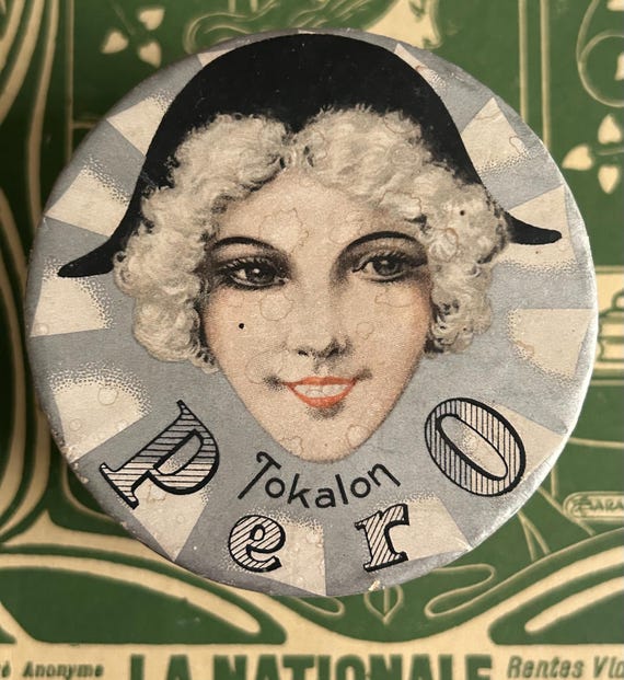 French, Tokalon PerO Powder Box, Circa 1930s, Featuring René Lalique's Petalia Illustration